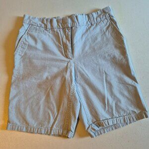 Gap Boyfriend Rollup Khaki Shorts in Pale Grey, 9-inch Inseam